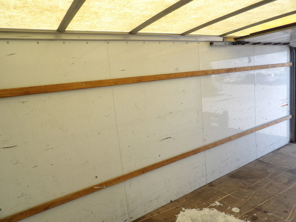 Used 2017 GMC Savana 3500 Extended RWD image 37