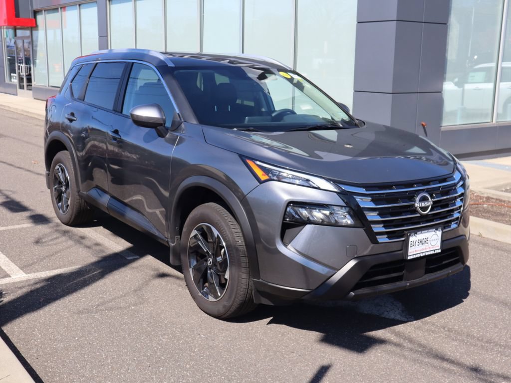 Certified 2025 Nissan Rogue SV w/ SV Premium Package AWD/4WD image 2