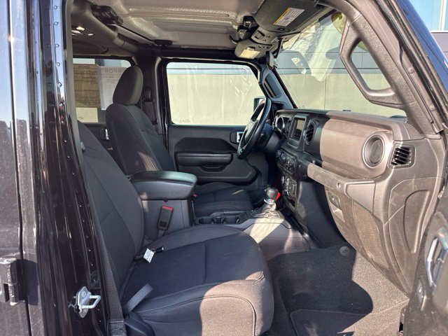 Used 2022 Jeep Gladiator Sport AWD/4WD image 10
