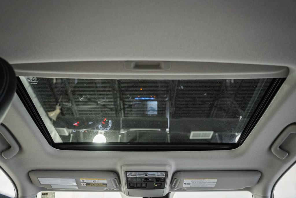 Used 2023 Toyota 4Runner Limited image 32