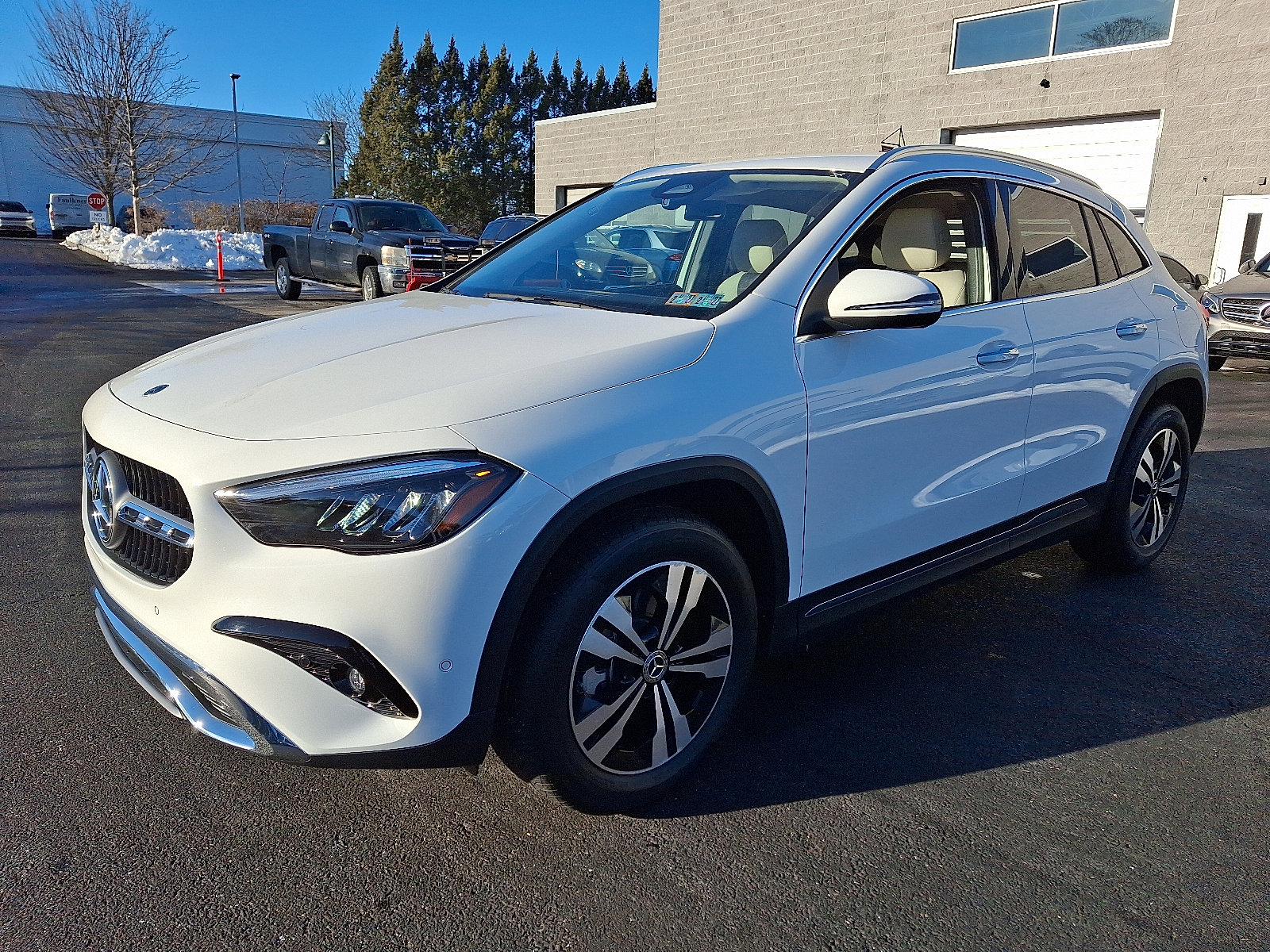 New 2026 Mercedes-Benz GLA 250 4MATIC image 3