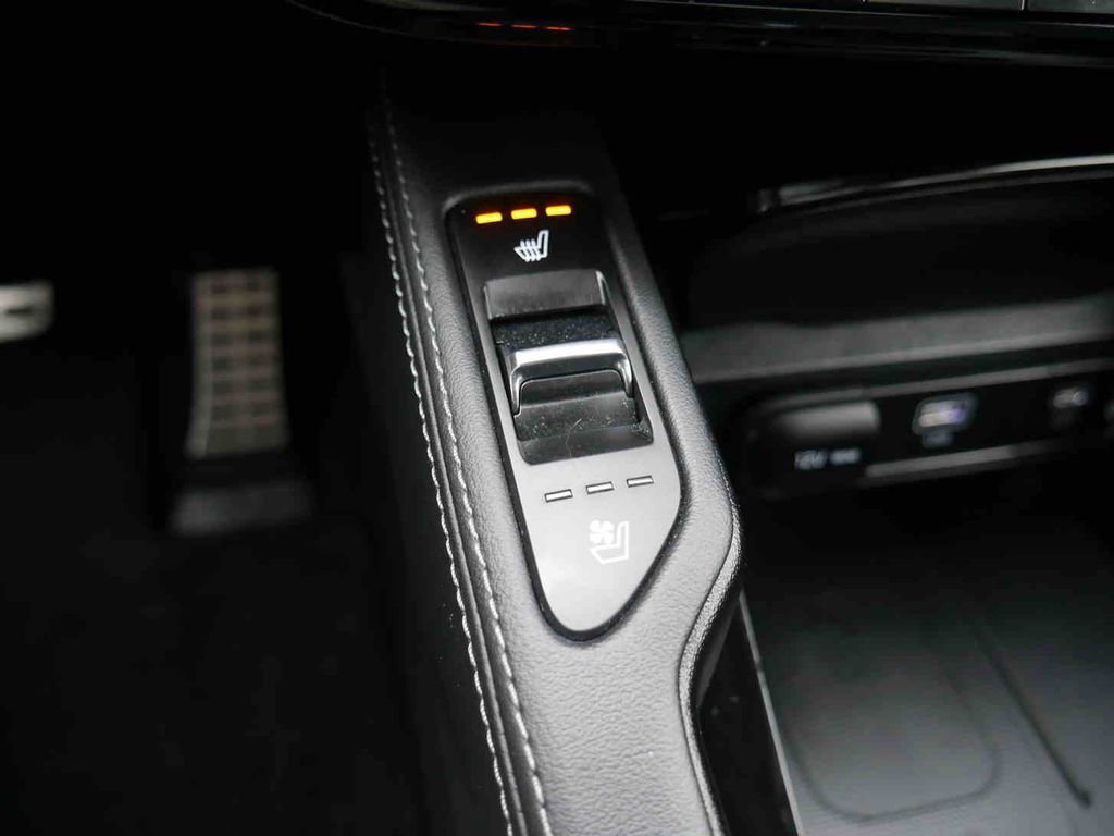 Used 2025 Kia Telluride SX X-Line image 39