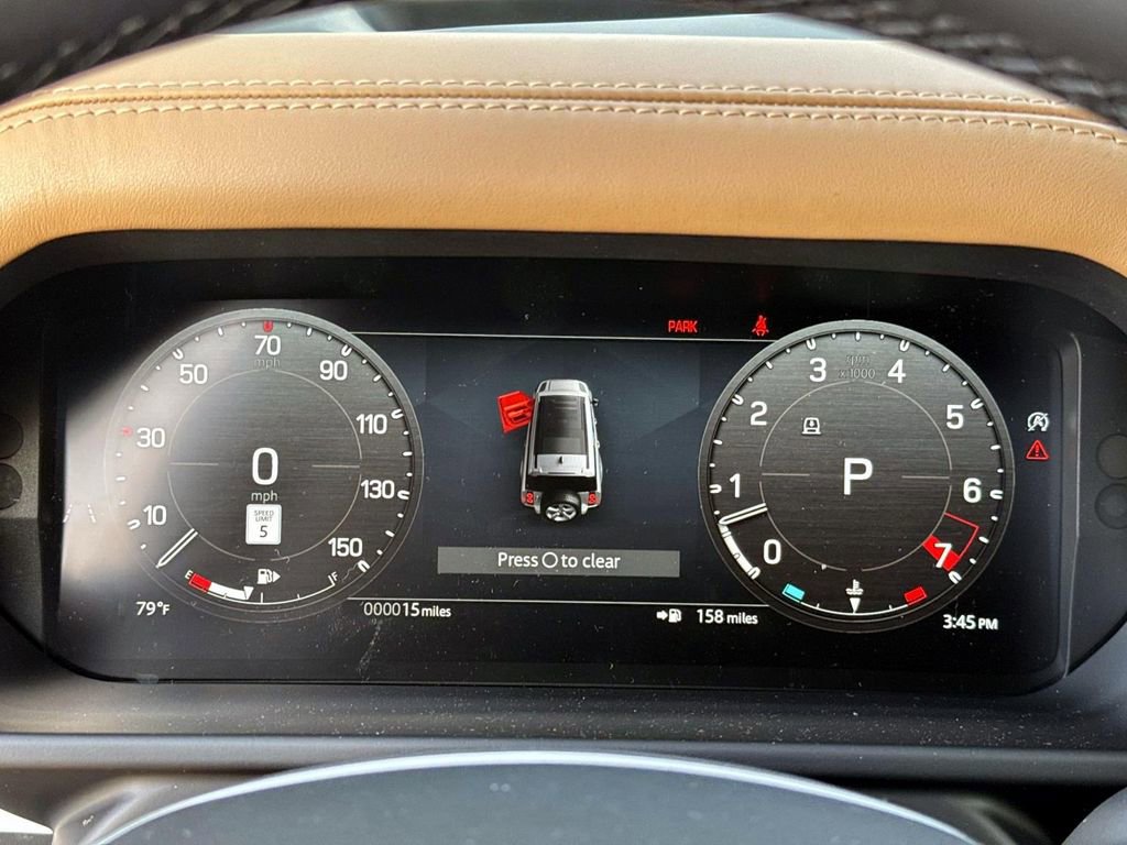 New 2026 Land Rover Defender 130 X-Dynamic SE image 25