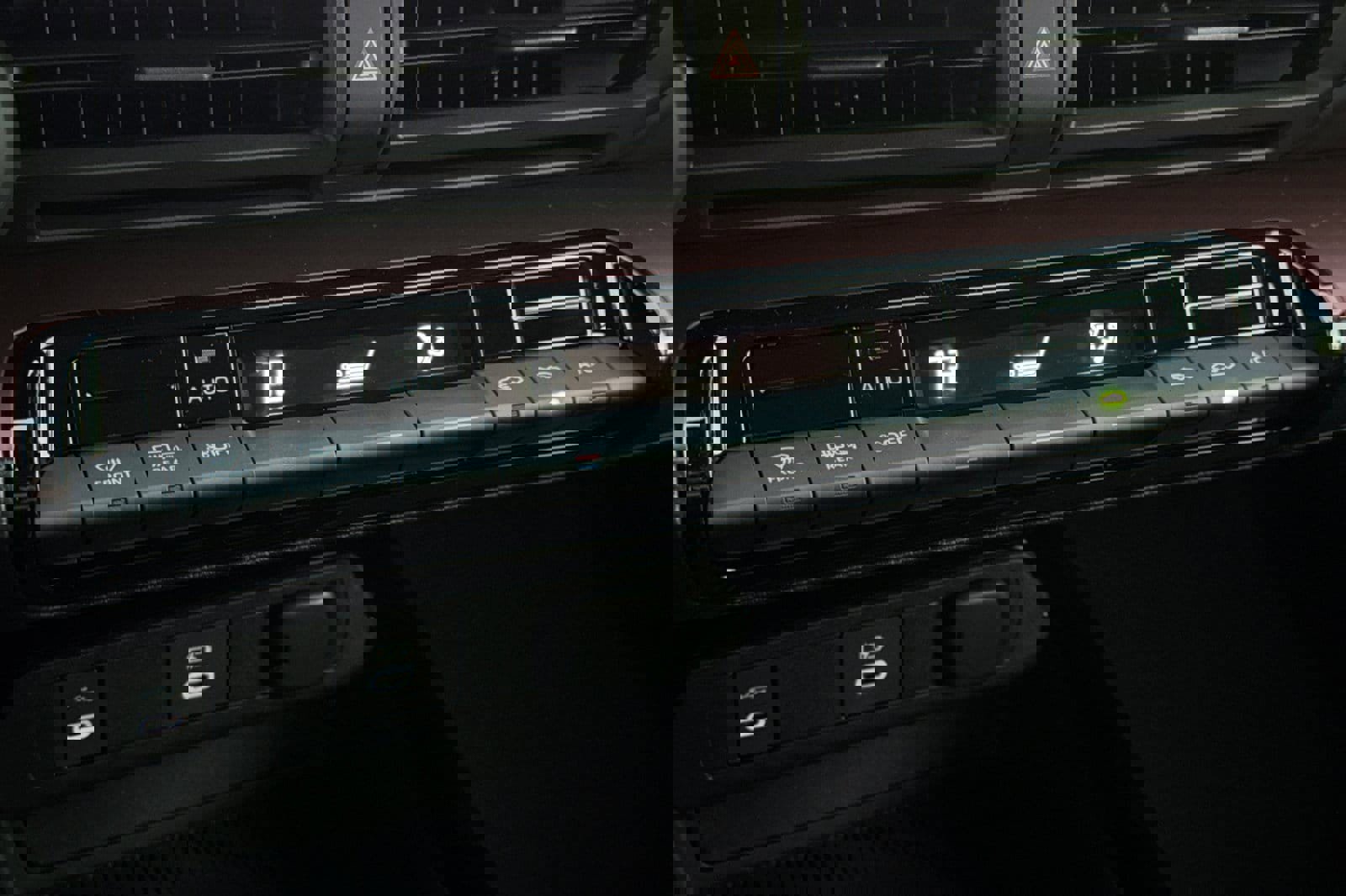 New 2026 Toyota Prius Plug-In Hybrid image 23