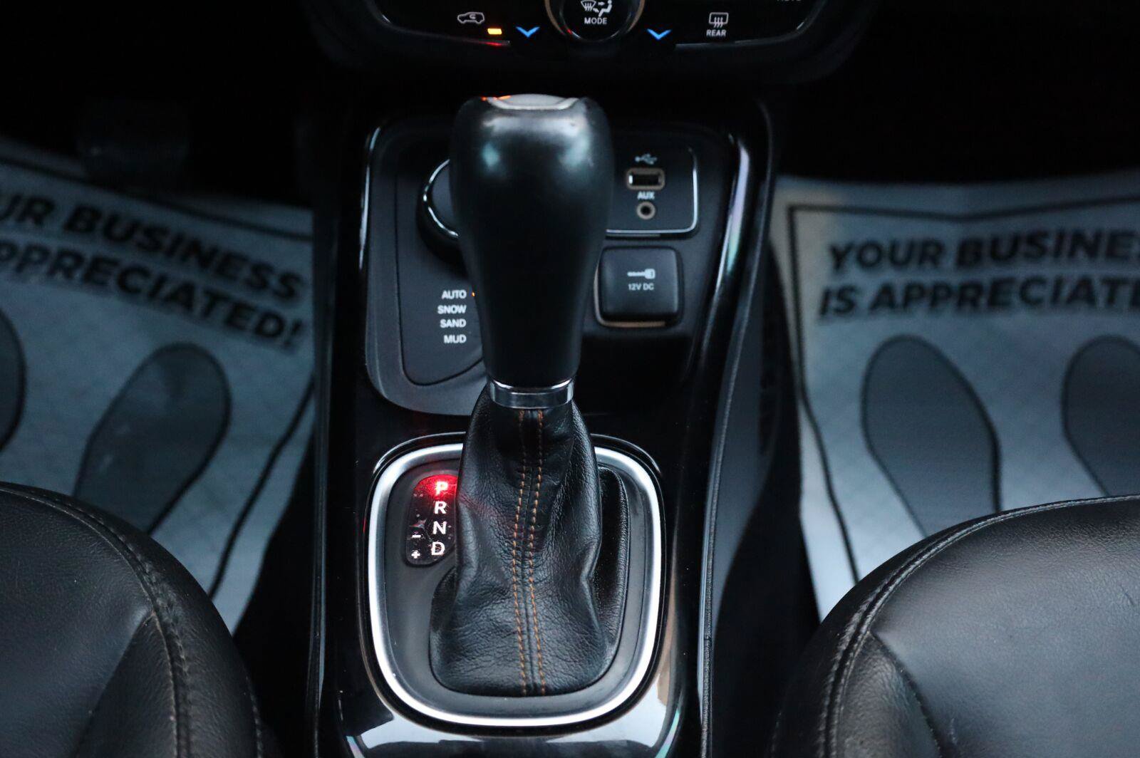 Used 2018 Jeep Compass Limited AWD/4WD image 40