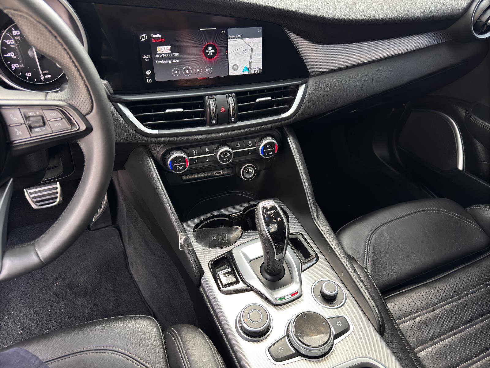 Used 2023 Alfa Romeo Giulia Veloce image 18