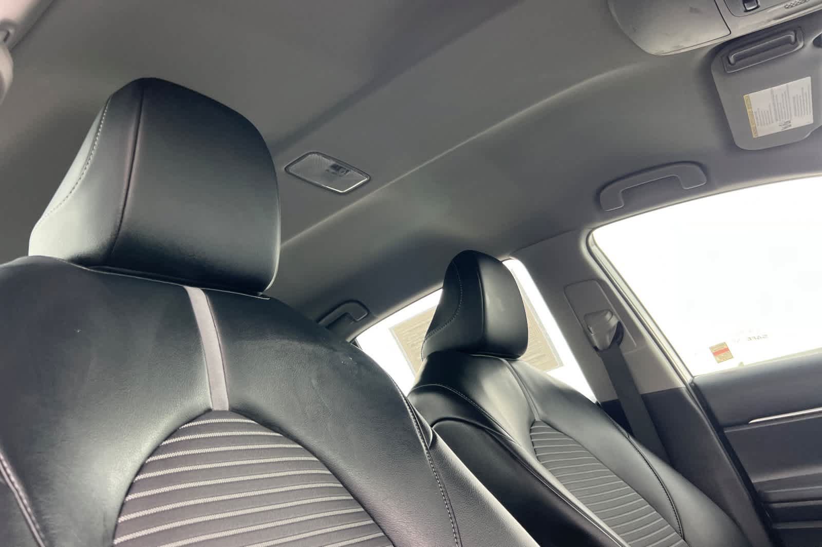 Used 2023 Toyota Camry SE FWD image 16