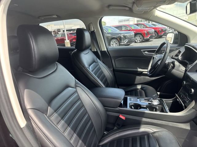 Used 2020 Ford Edge SEL AWD/4WD image 16