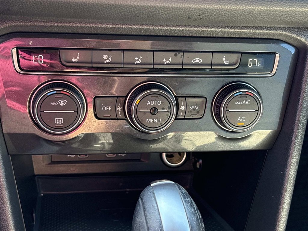 Used 2021 Volkswagen Tiguan SE R-Line image 20