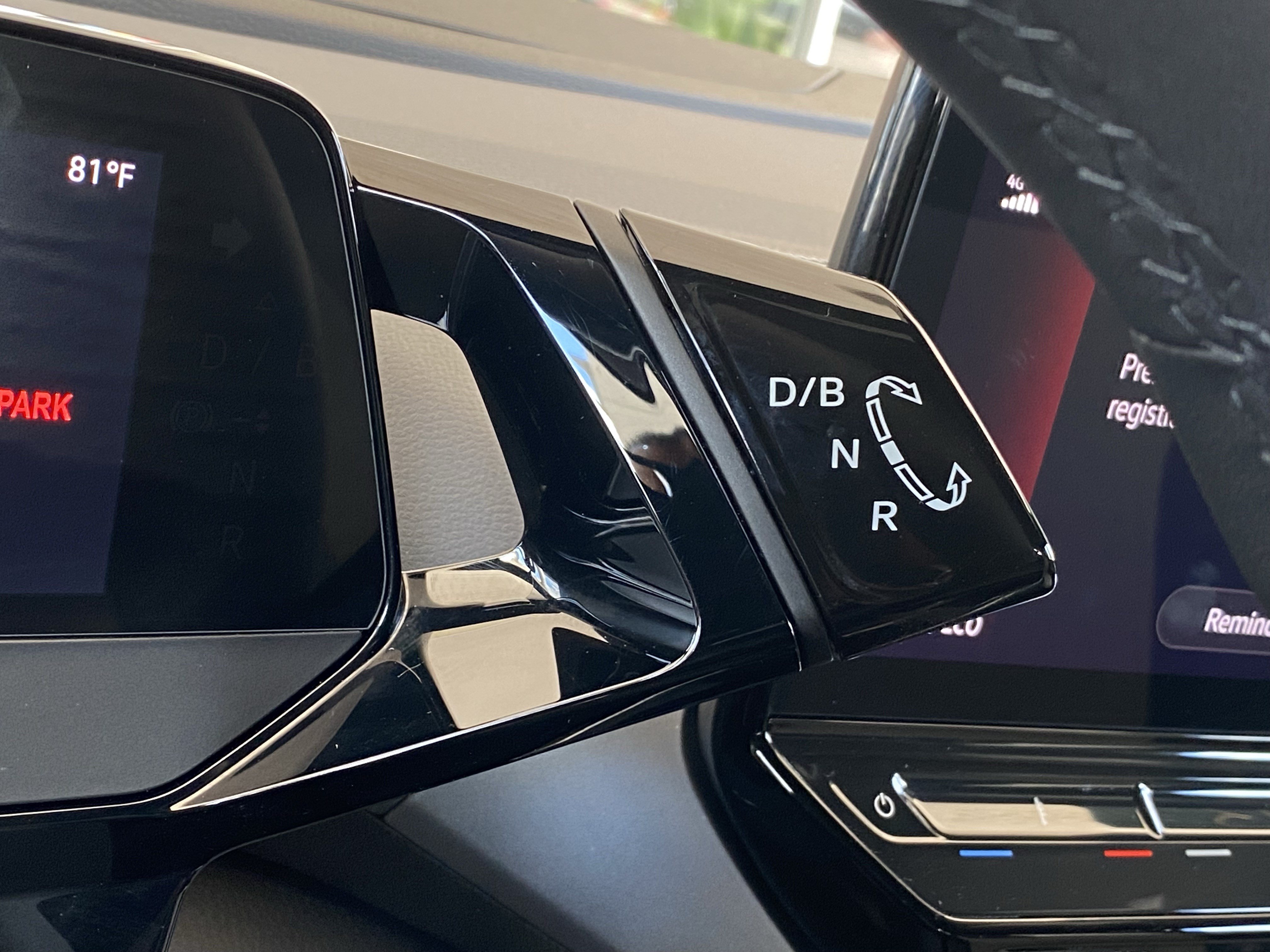 Certified 2023 Volkswagen ID.4 Pro RWD image 8