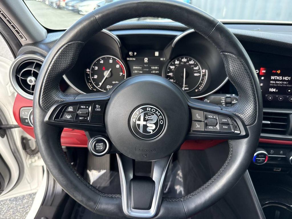 Used 2021 Alfa Romeo Giulia Ti w/ Nero Edizione RWD image 41