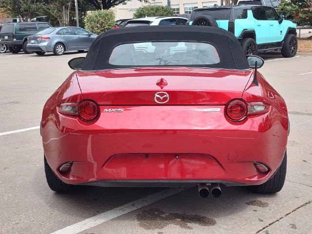 Used 2016 MAZDA MX-5 Miata Grand Touring RWD image 4