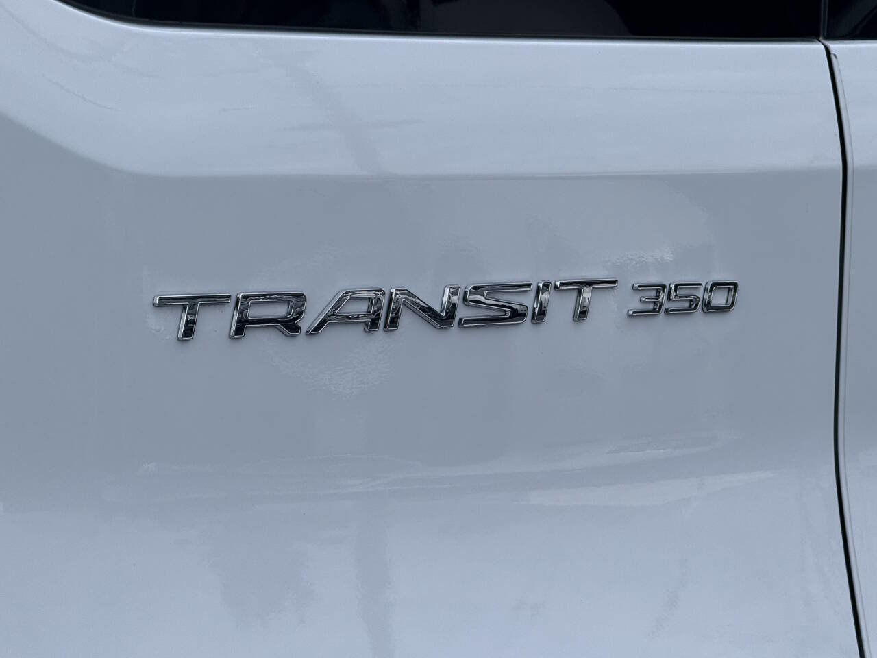 Used 2023 Ford Transit 350 XLT image 28