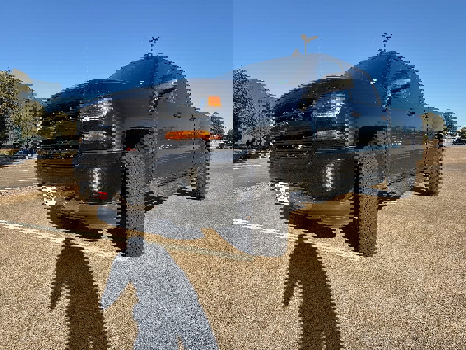 Used 2018 Chevrolet Silverado 1500 LT w/ All Star Edition image 9