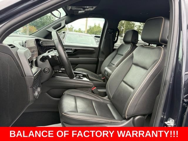 Used 2025 Chevrolet Suburban Premier AWD/4WD image 14