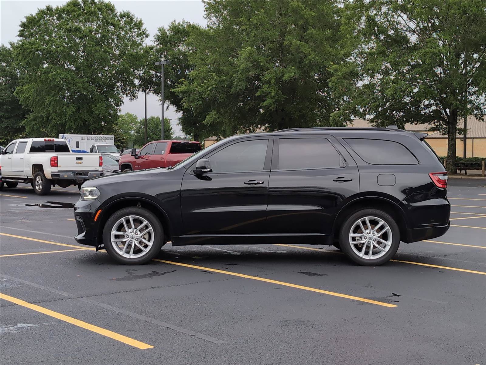 Used 2024 Dodge Durango GT AWD/4WD image 2