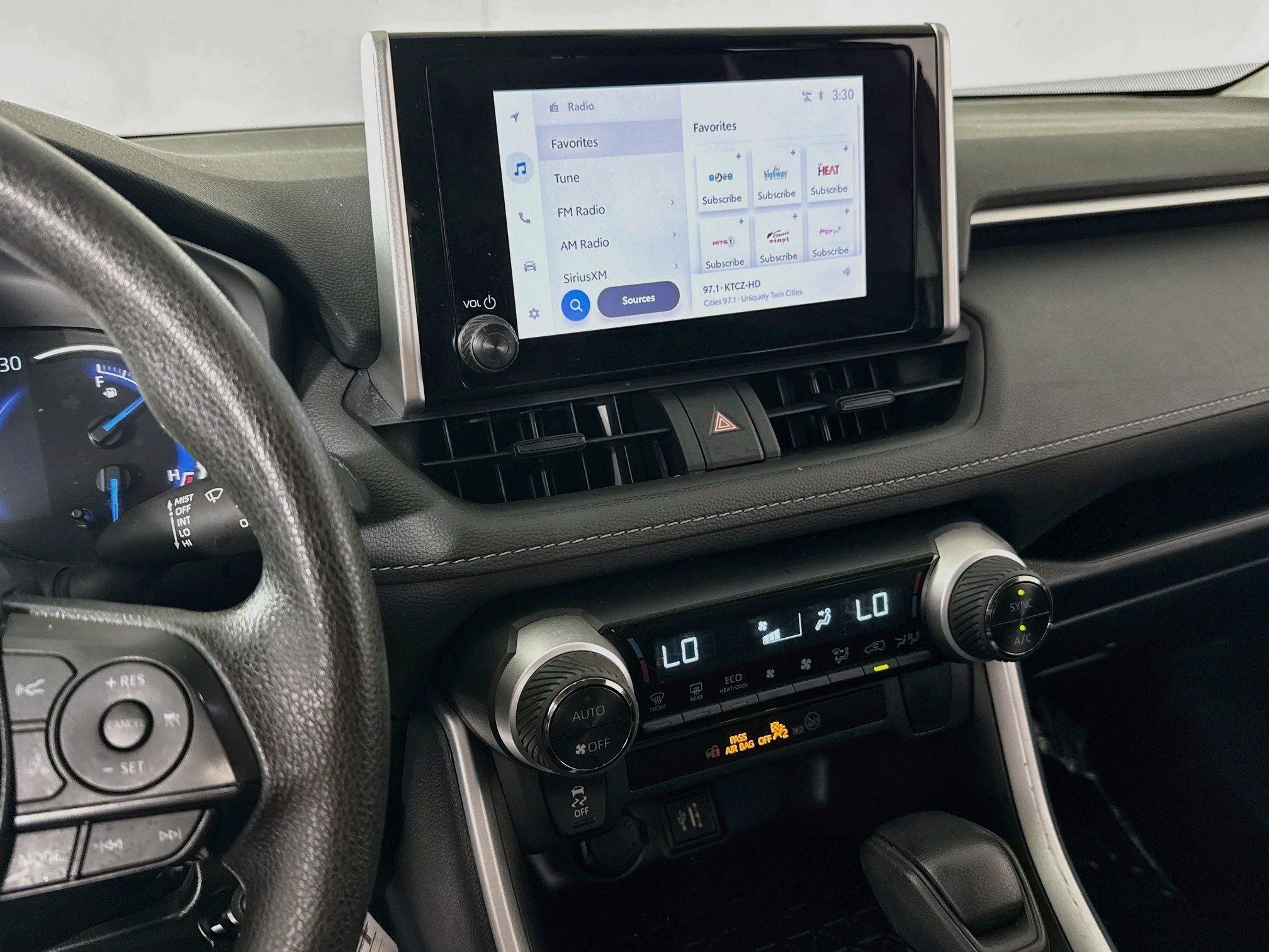 Certified 2025 Toyota RAV4 LE AWD/4WD image 15