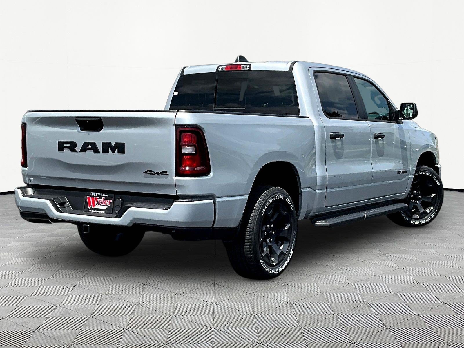 New 2026 RAM 1500 Express AWD/4WD image 7