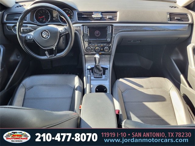 Used 2018 Volkswagen Passat 2.0T SE image 12