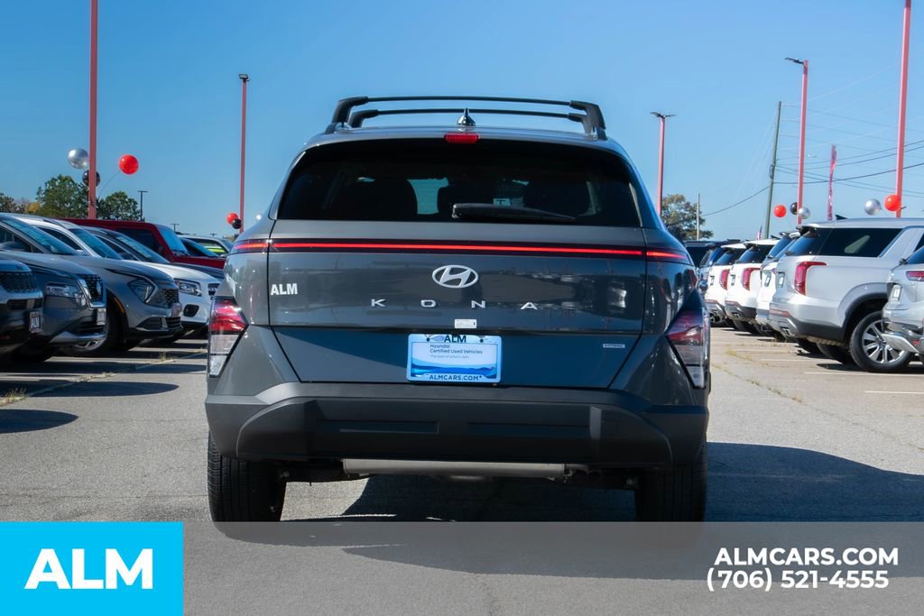Certified 2025 Hyundai Kona SEL image 6