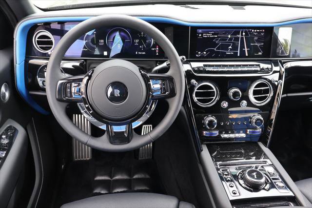 Certified 2026 Rolls-Royce Cullinan Black Badge AWD/4WD image 21