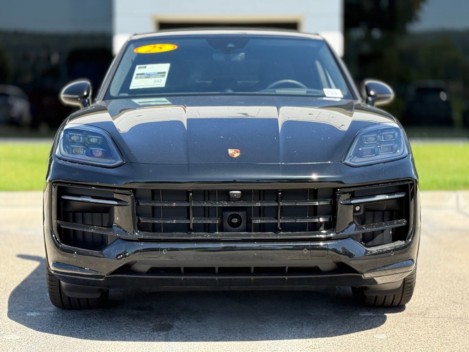 Used 2025 Porsche Cayenne GTS AWD/4WD image 5