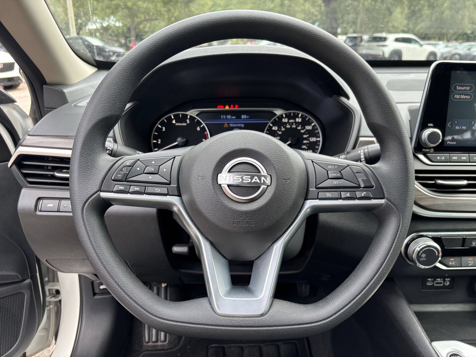 Used 2025 Nissan Altima 2.5 SV FWD image 23
