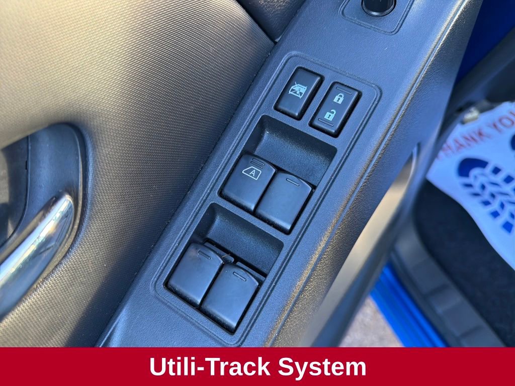 Used 2024 Nissan Frontier SV w/ SV Convenience Package image 24