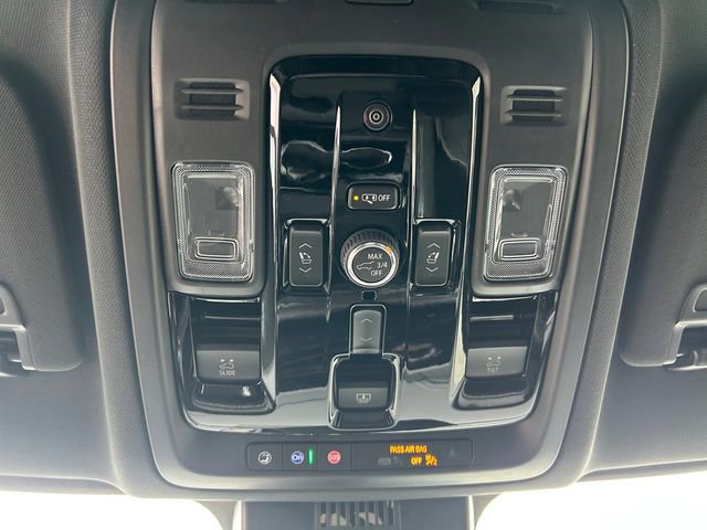 New 2026 Chevrolet Suburban Premier image 34