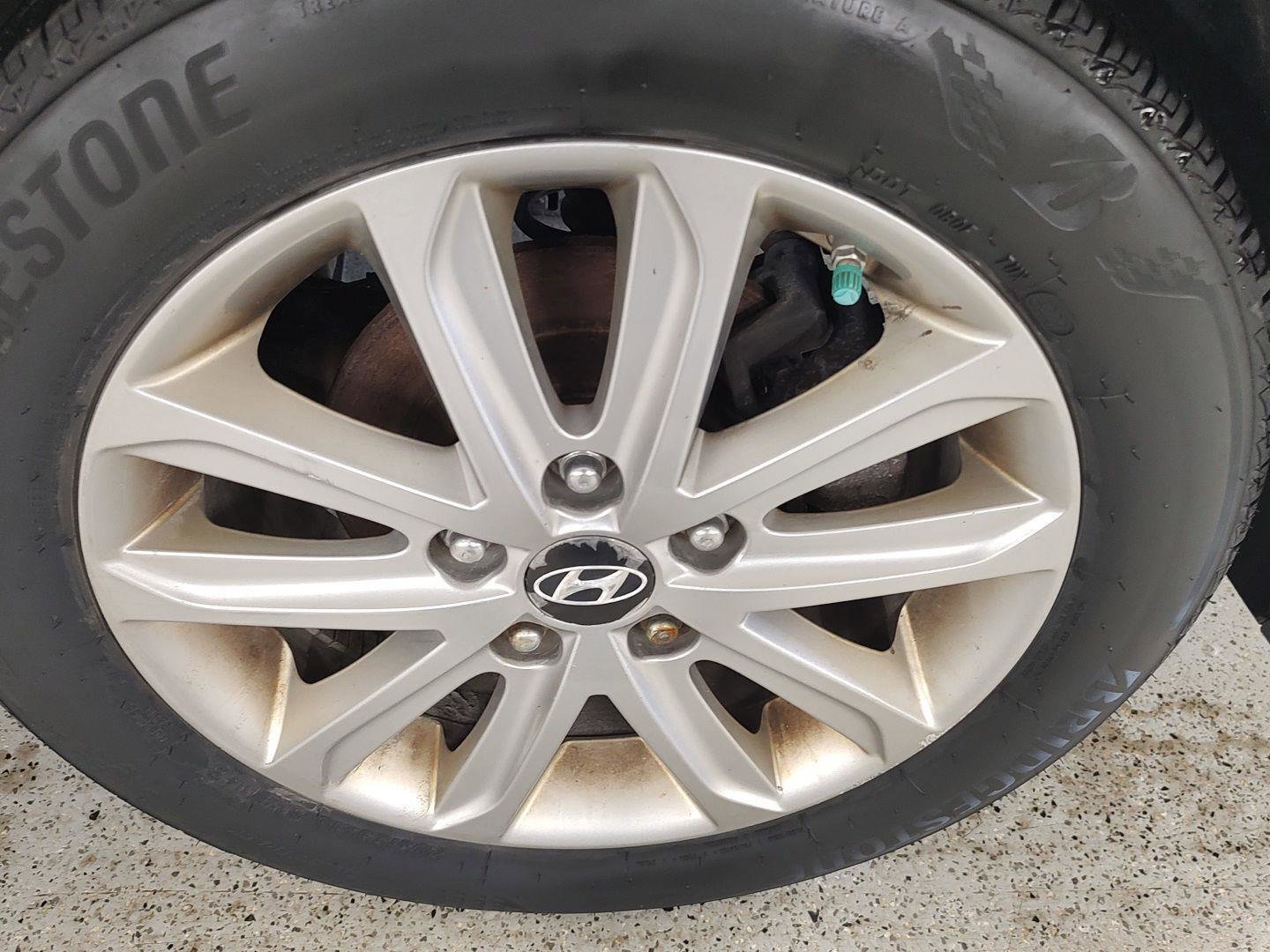 Used 2015 Hyundai Elantra SE w/ Option Group 02 image 27