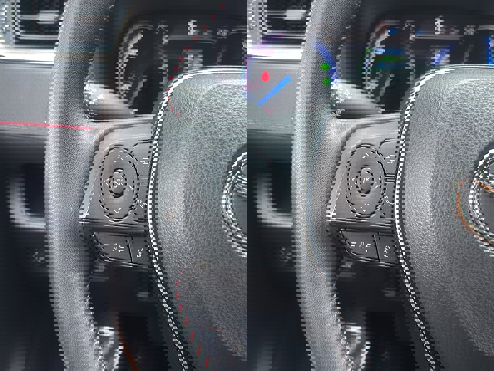 Used 2022 Toyota RAV4 SE w/ Weather & Moonroof Package image 30