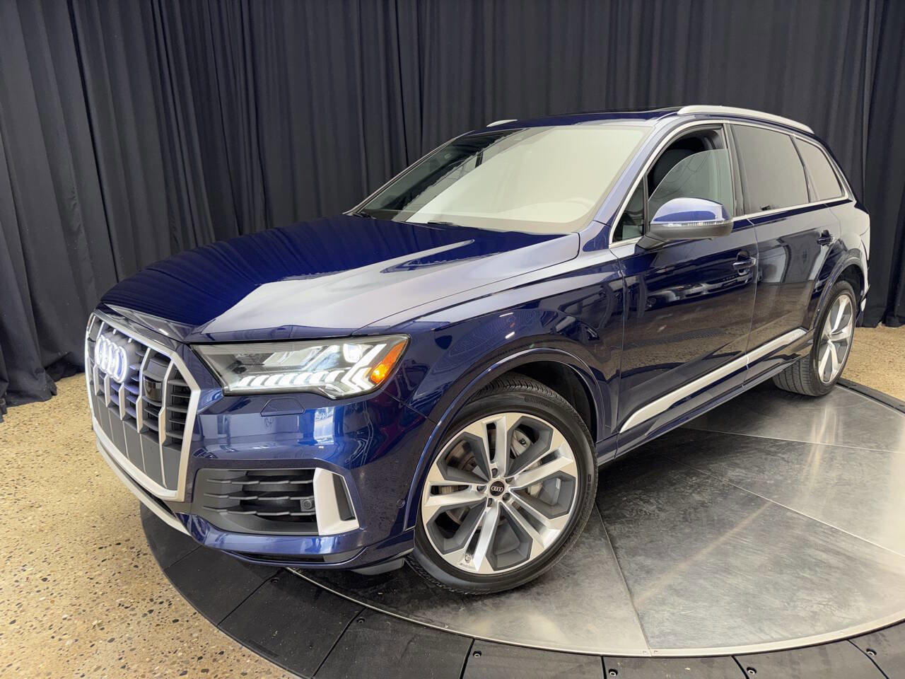 Used 2023 Audi Q7 3.0T Premium Plus w/ Premium Plus Package image 2