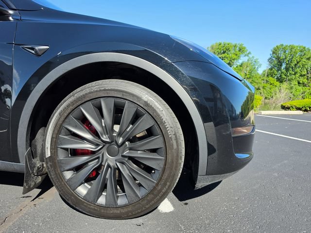 Used 2025 Tesla Model Y Long Range AWD/4WD image 7