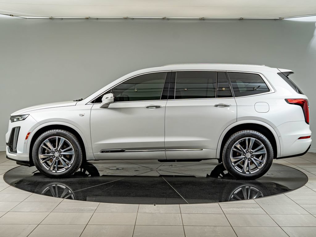 Used 2025 Cadillac XT6 Premium Luxury w/ Technology Package AWD/4WD image 8