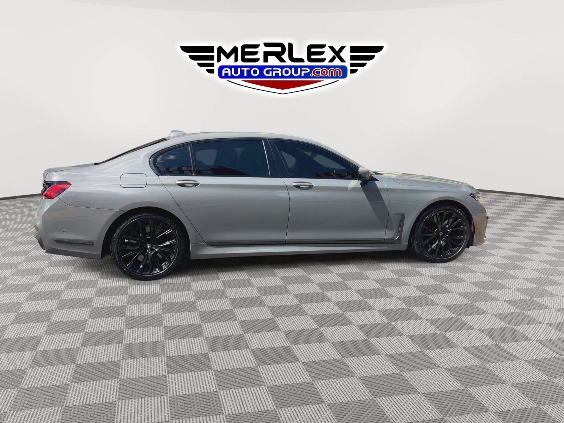 Used 2021 BMW 750i xDrive w/ Executive Package AWD/4WD image 9