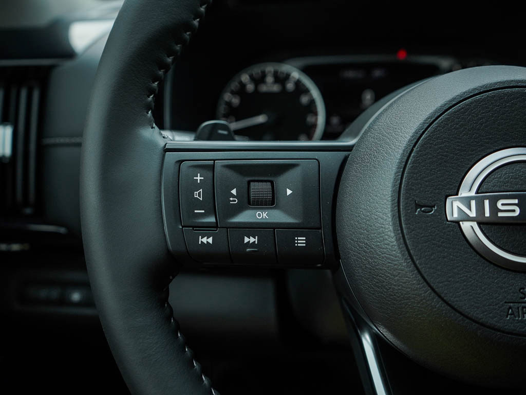 New 2025 Nissan Pathfinder SV image 22