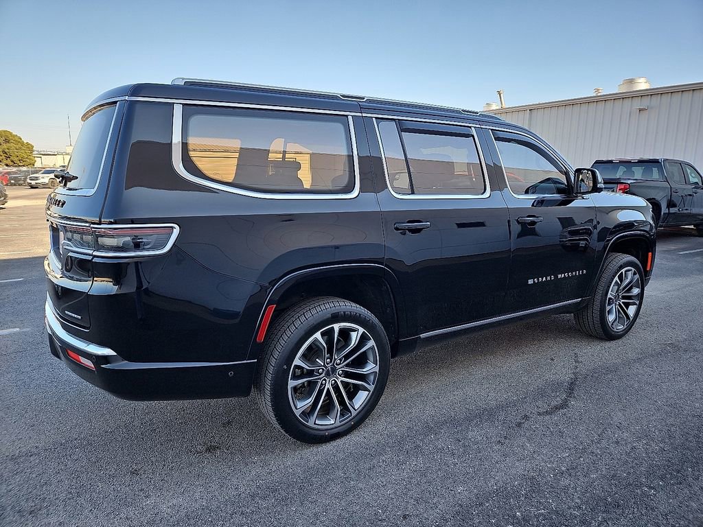 Used 2022 Jeep Grand Wagoneer Series III w/ Rear Seat Video Group 1 image 8