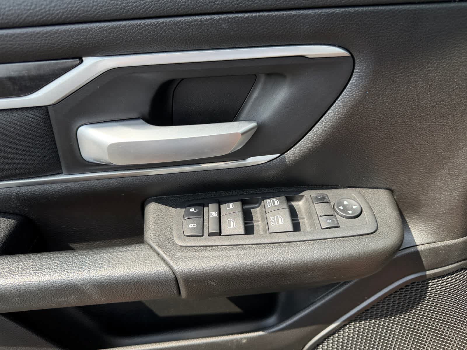 Used 2023 RAM 1500 Big Horn AWD/4WD image 11