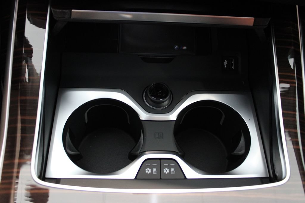 New 2027 BMW X7 M60i AWD/4WD image 17