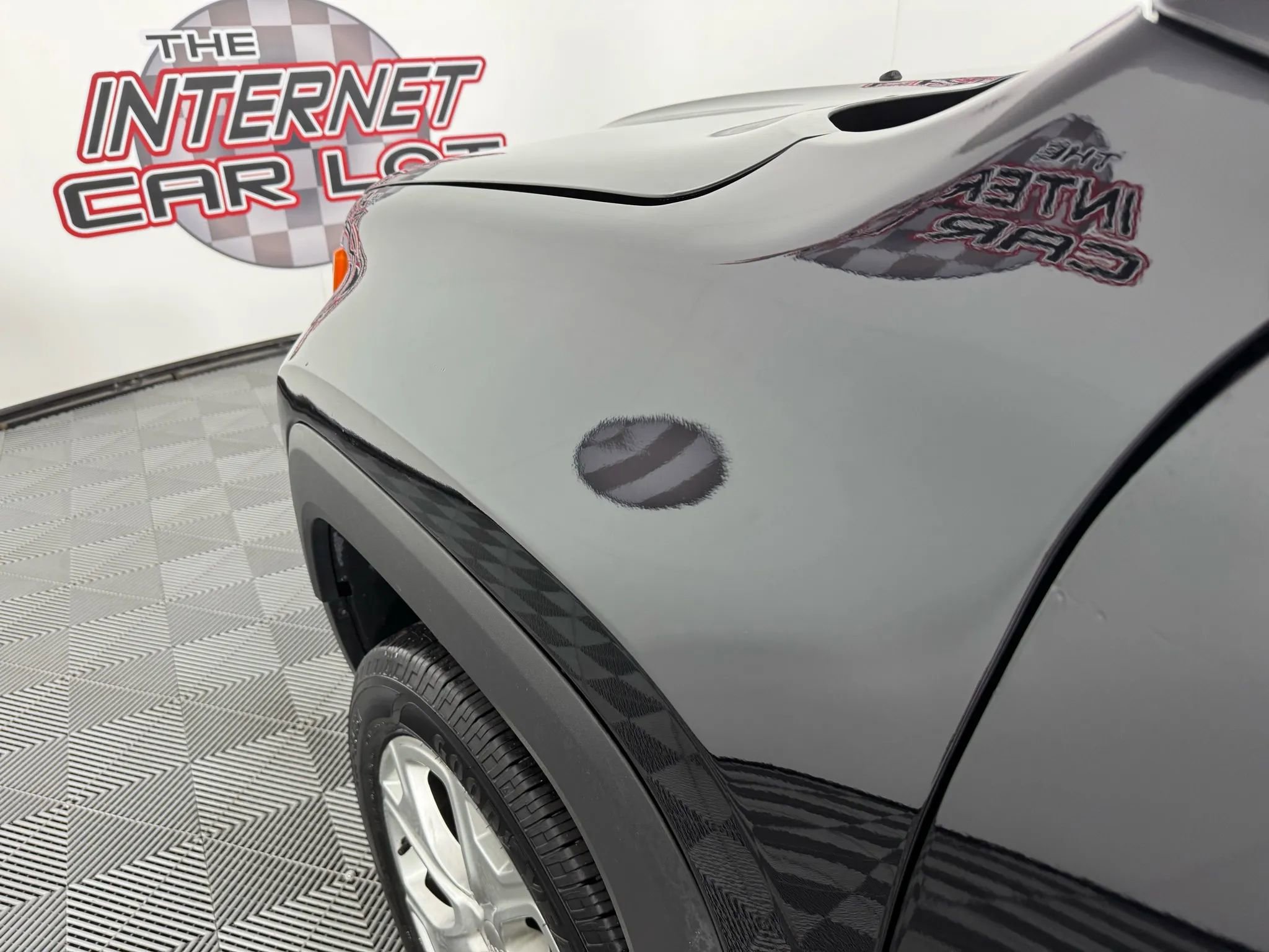 Used 2019 Jeep Renegade Limited w/ UConnect 8.4 Nav Group image 24