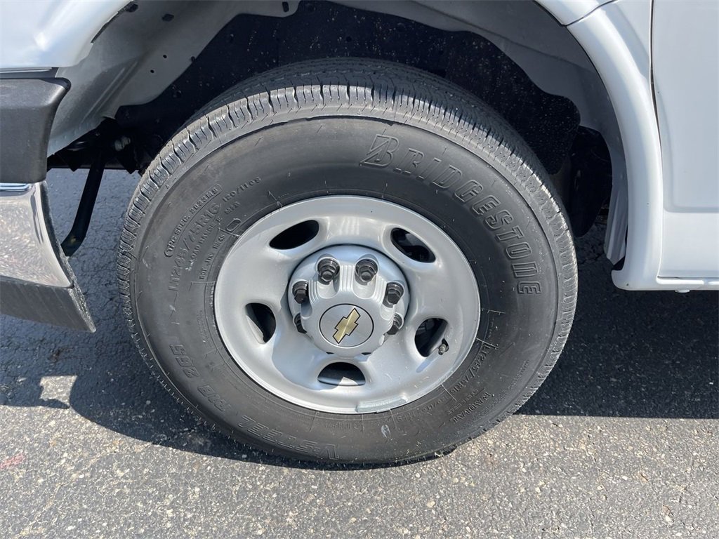 New 2025 Chevrolet Express 3500 Extended w/ Driver Convenience Package image 6