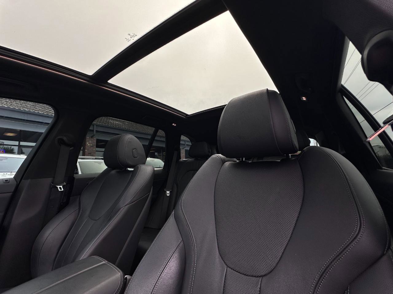 Used 2019 BMW X5 xDrive40i w/ M Sport Package AWD/4WD image 24