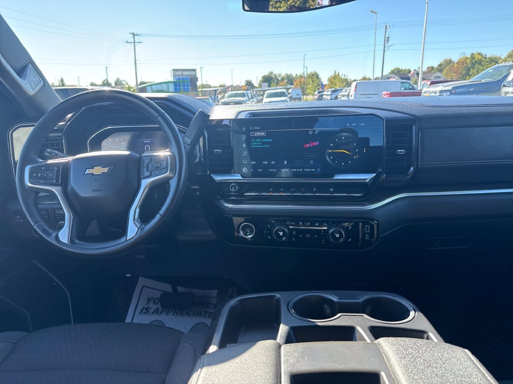 Used 2024 Chevrolet Silverado 1500 LT AWD/4WD image 24