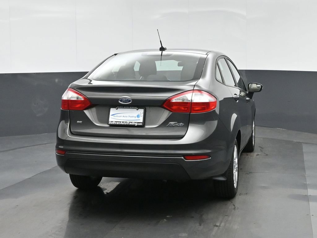 Used 2016 Ford Fiesta SE image 6