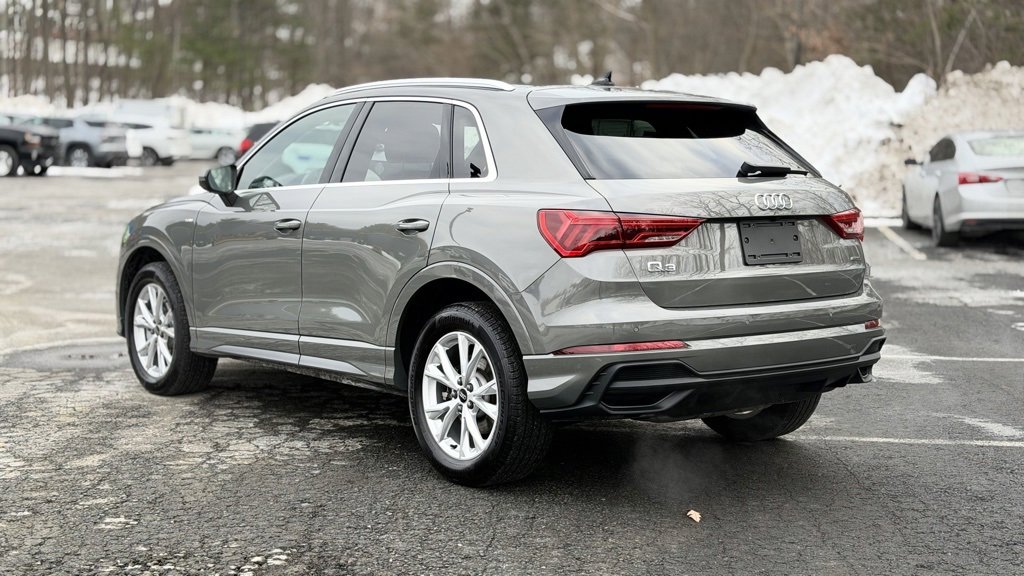 Used 2025 Audi Q3 2.0T Premium w/ Convenience Package image 4