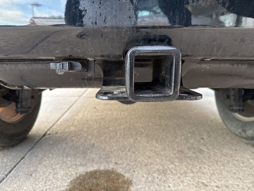 Used 2018 Jeep Wrangler Unlimited Sahara w/ Connectivity Group image 33