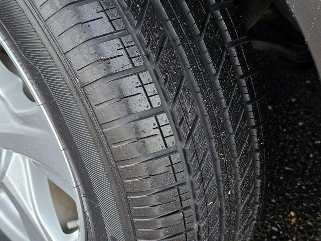 Used 2024 Toyota Highlander LE image 13