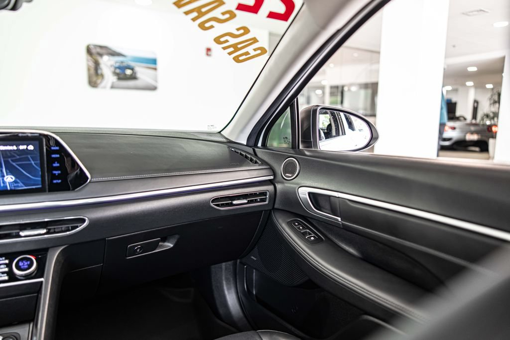 Used 2022 Hyundai Sonata Limited w/ Cargo Package FWD image 38