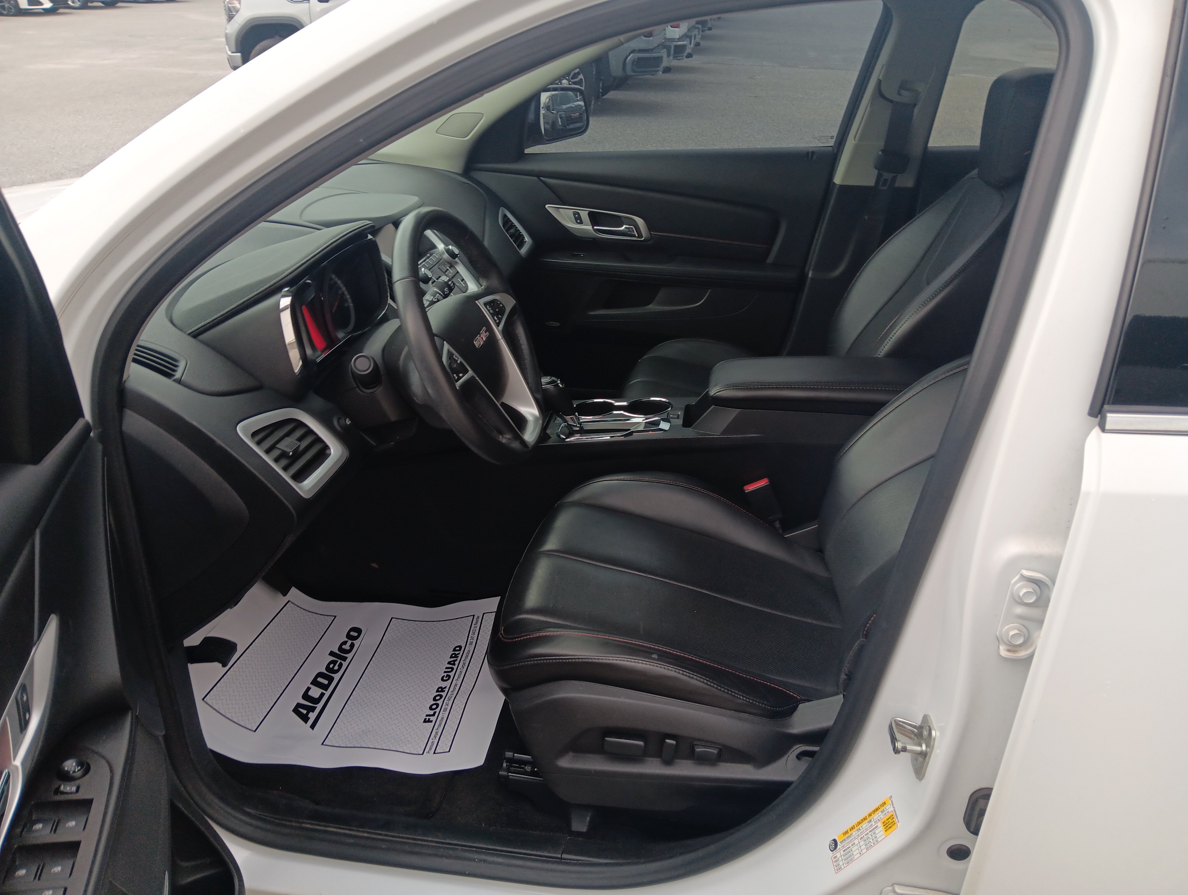 Used 2016 GMC Terrain SLT w/ Driver Alert Package I FWD image 10