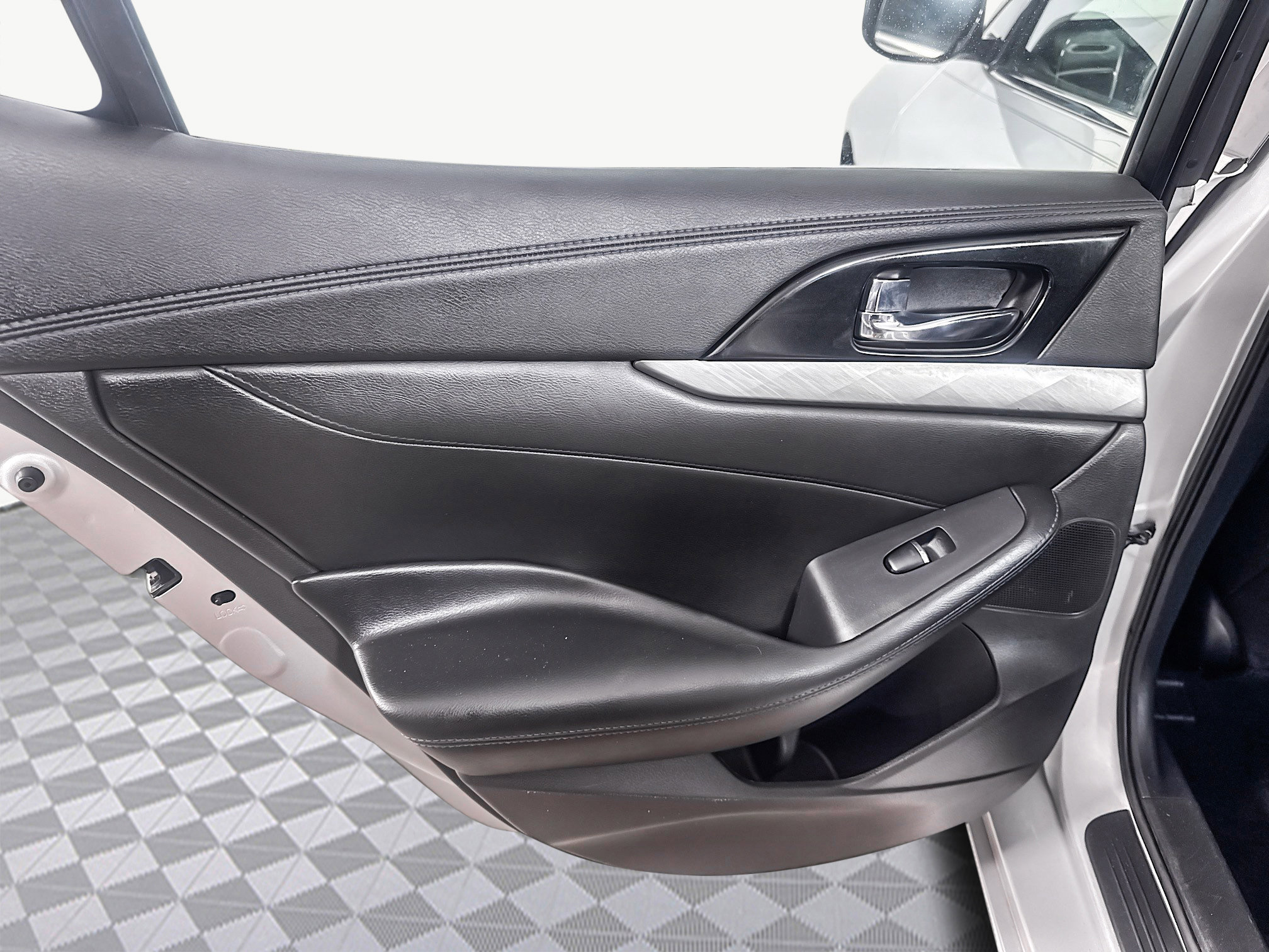 Used 2017 Nissan Maxima 3.5 S image 26